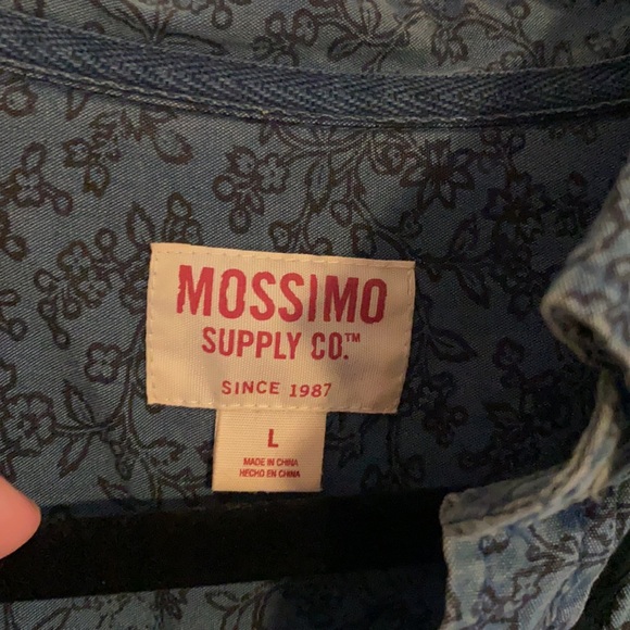 Blue Floral Pattern Men’s Casual Button Down, Excellent Condition. - Picture 2 of 5